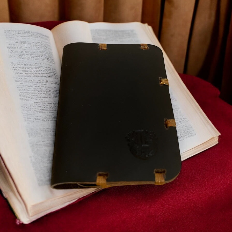 THE VINTAGE SECRET-A GENUINE HAND MADE COFFEE LEATHER CARDHOLDER VOL-001