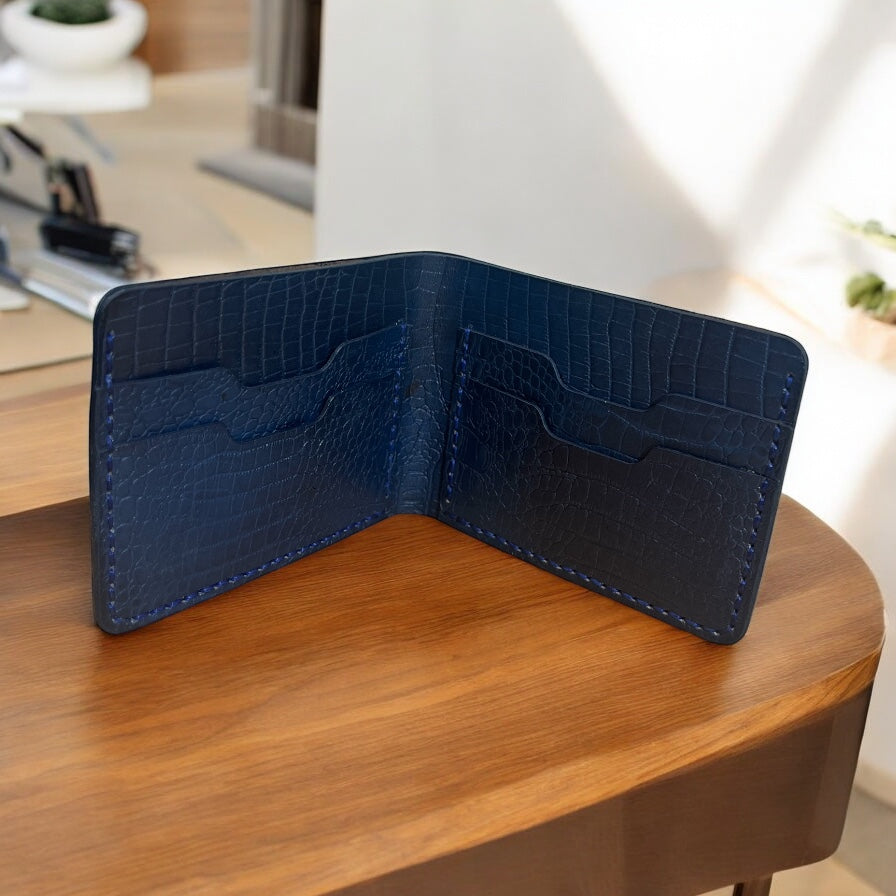 The ALLIGATORS : A BLUE LEATHER BIFOLD WALLET VOL-01